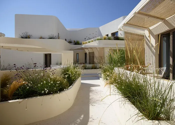 White Pebble Suites